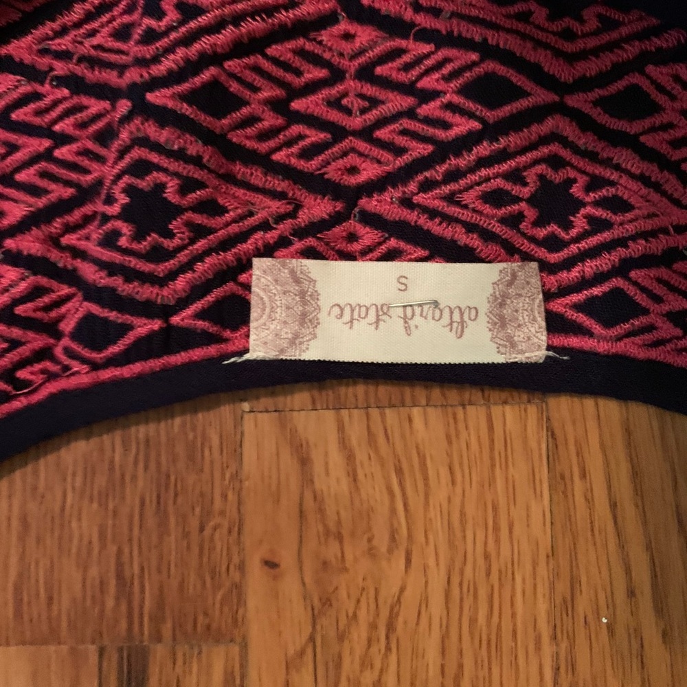 Altered State Top - Picture 2 of 2